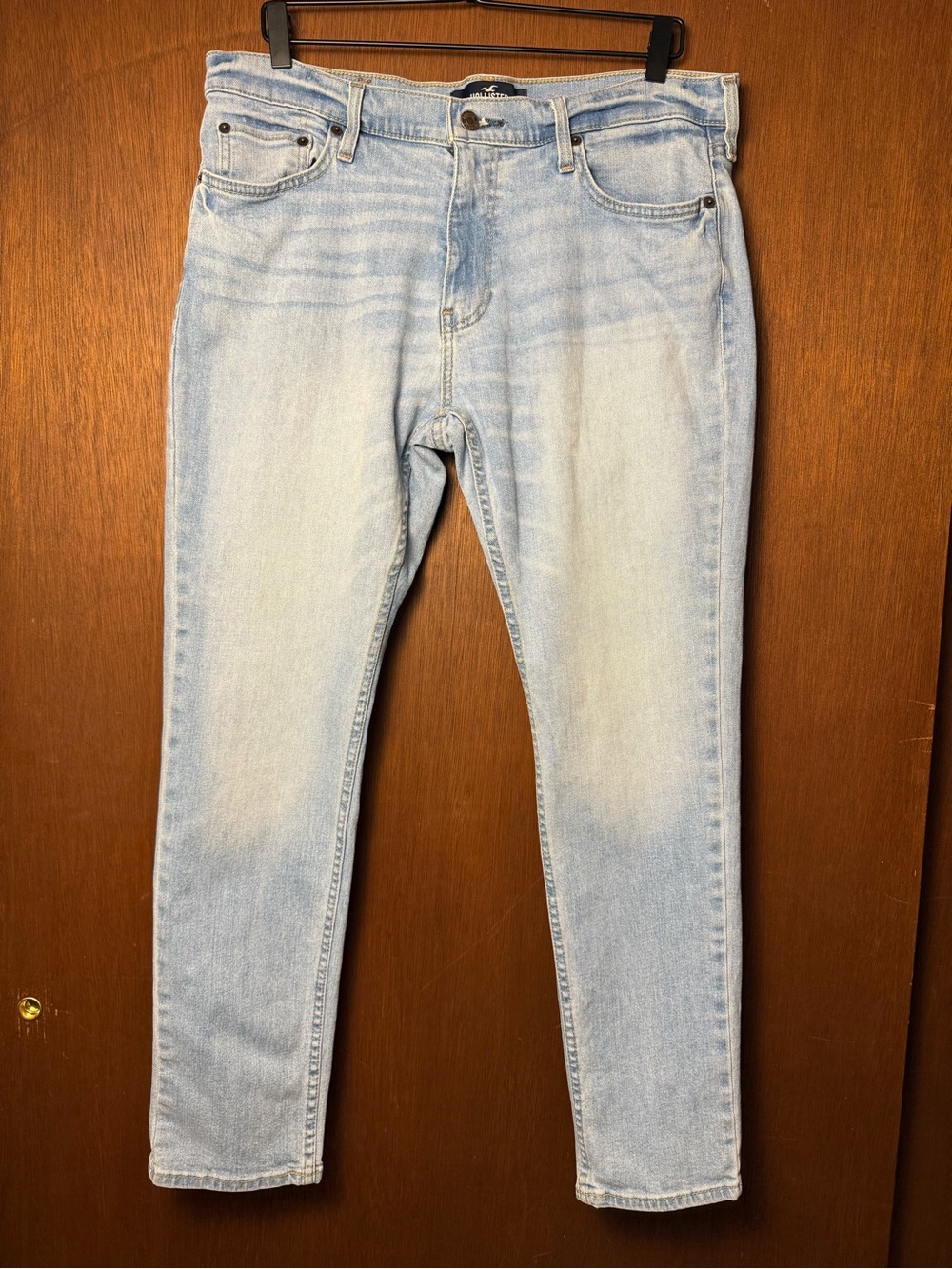 Hollister Men’s Light Wash/ Faded Skinny Epic Flex Jeans